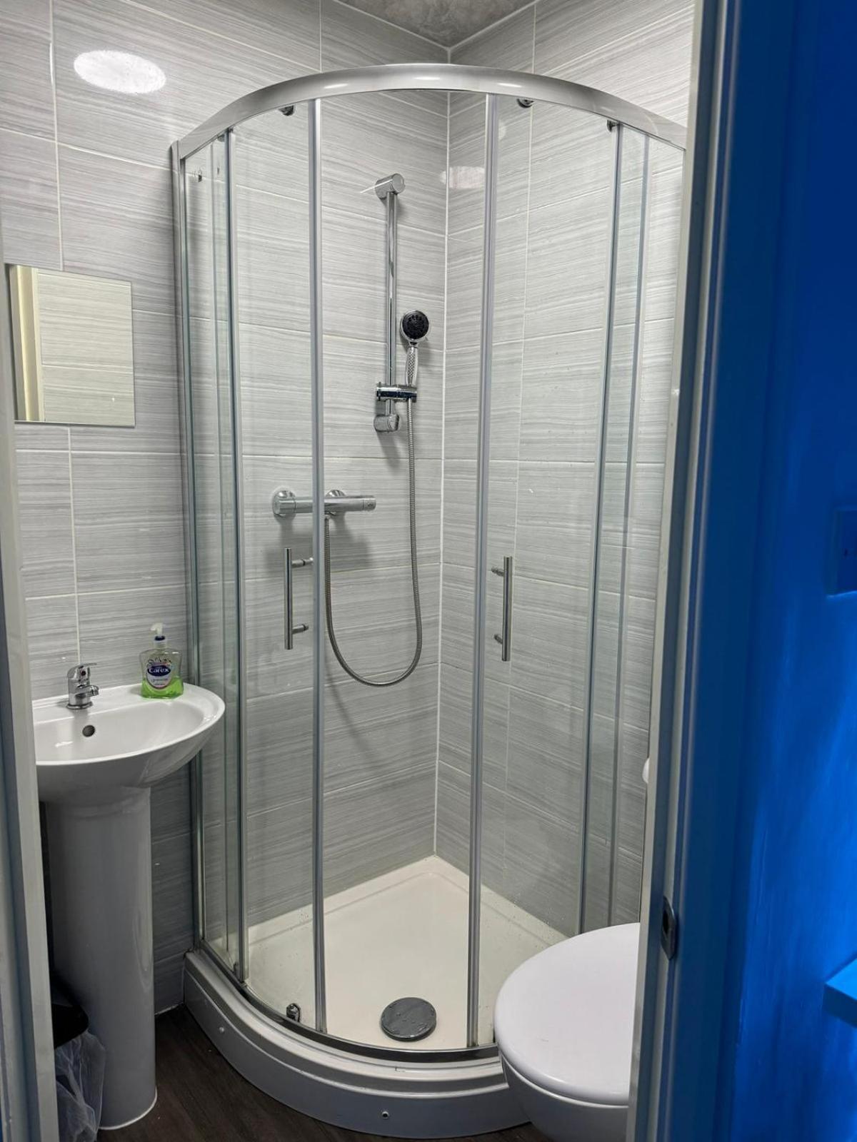 Deluxe Ensuite Double Room With Ensuite Coventry Exteriér fotografie