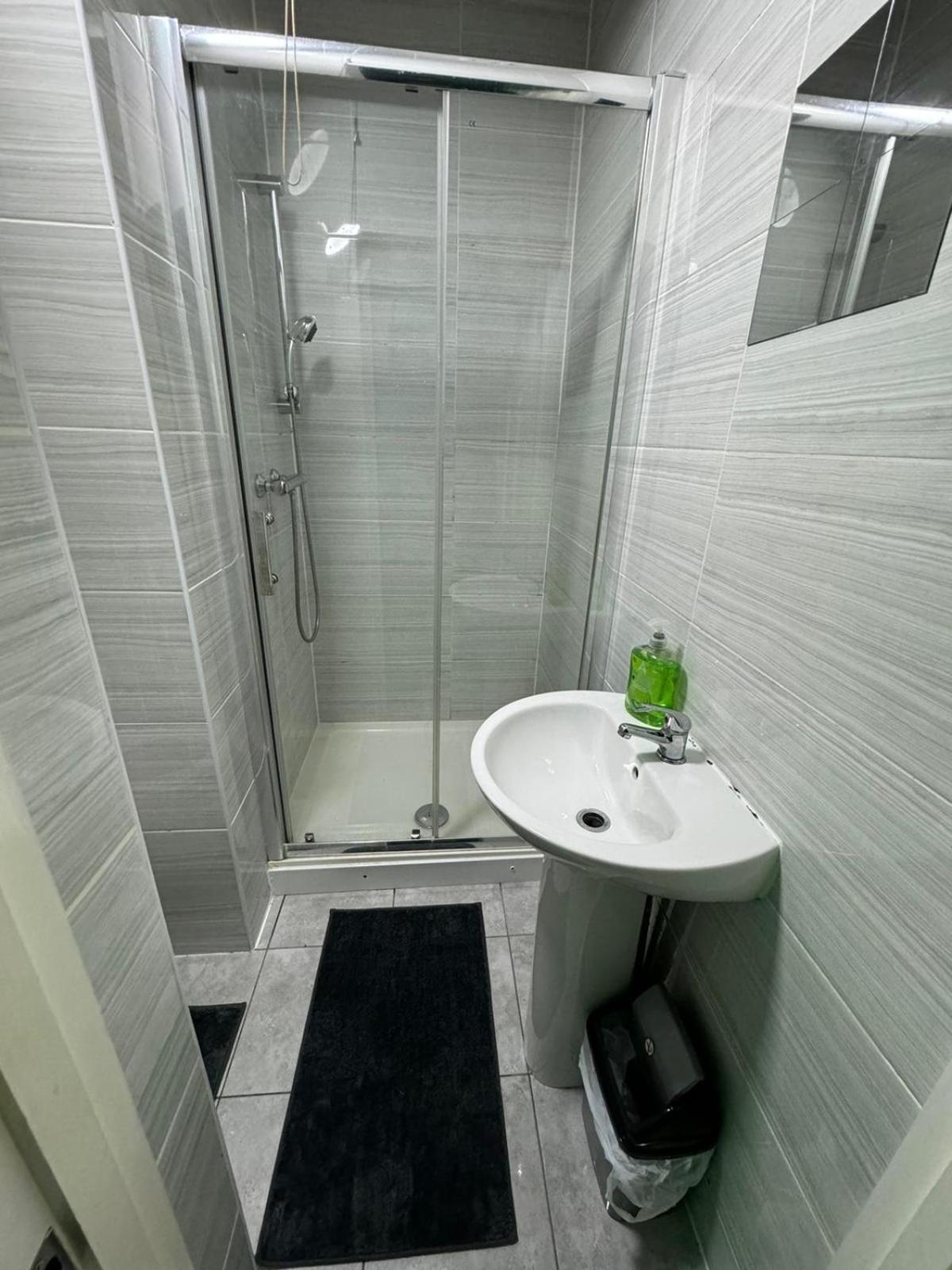 Deluxe Ensuite Double Room With Ensuite Coventry Exteriér fotografie